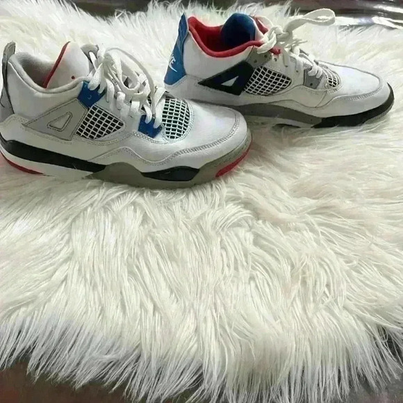Jordan four what the for mid size 3 - Picture 2 of 7